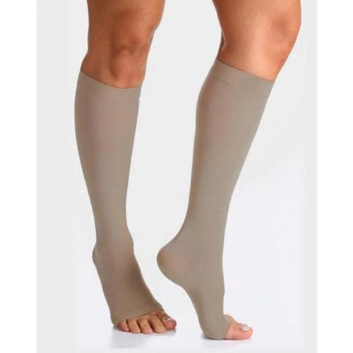 Sigvaris Scp 20-30 Meia 3/4 sem Ponteira Tamanho P Curta Natural Escura com 1 Par